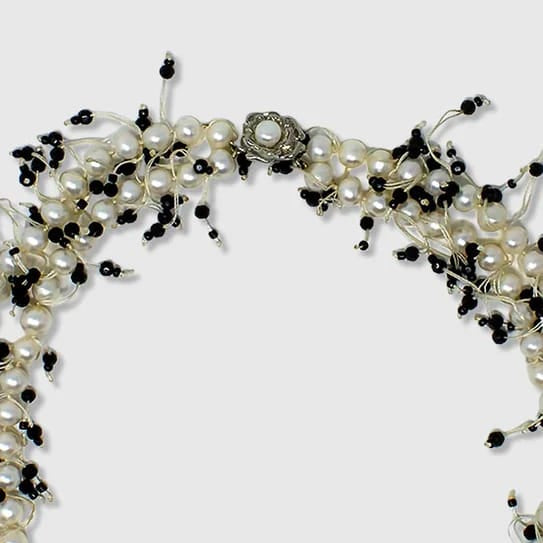 Veloria Necklace Necklaces
