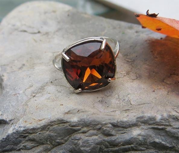 Elegance Crystal Topaz Ring - Banglez Bazar