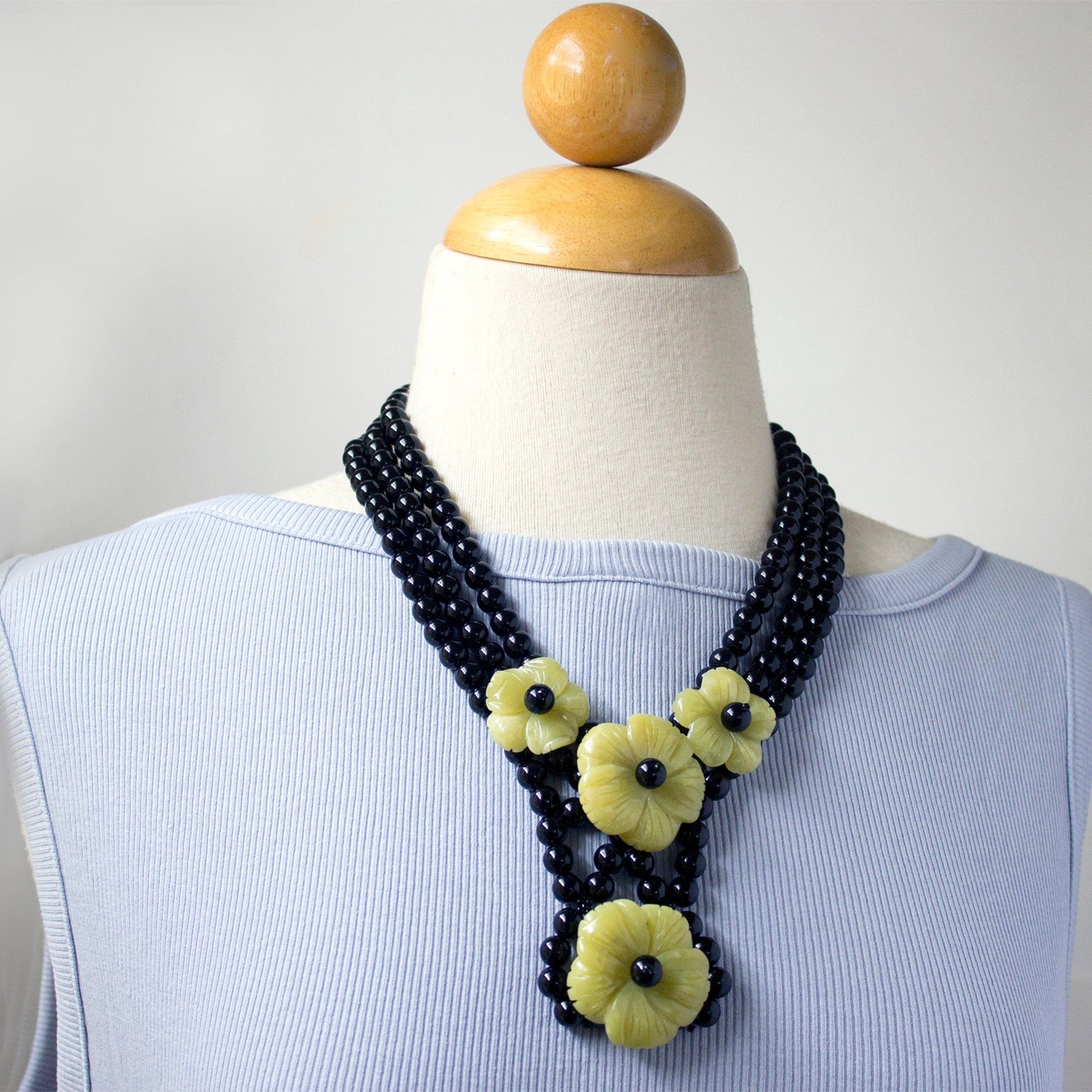 Onyx Flower Necklace Jewelry