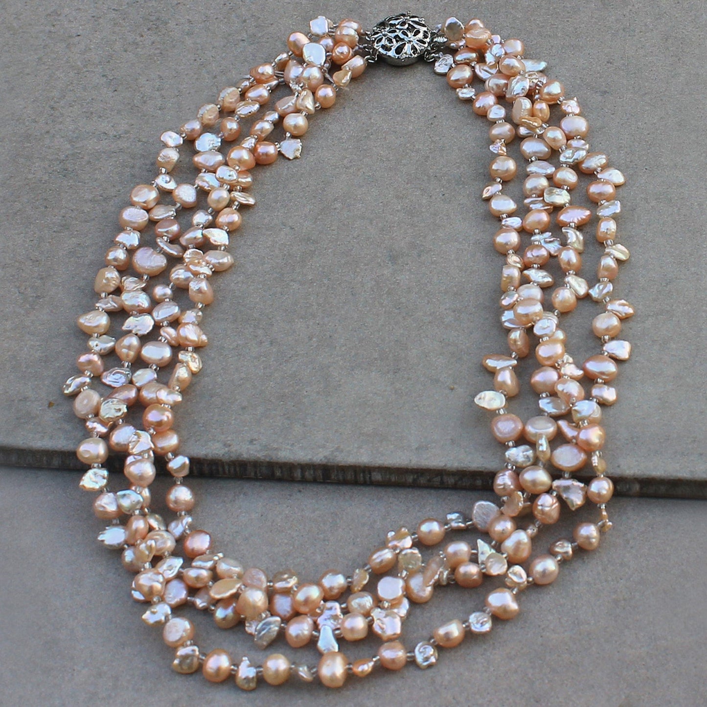 Sarah Keshi Pearl Necklace