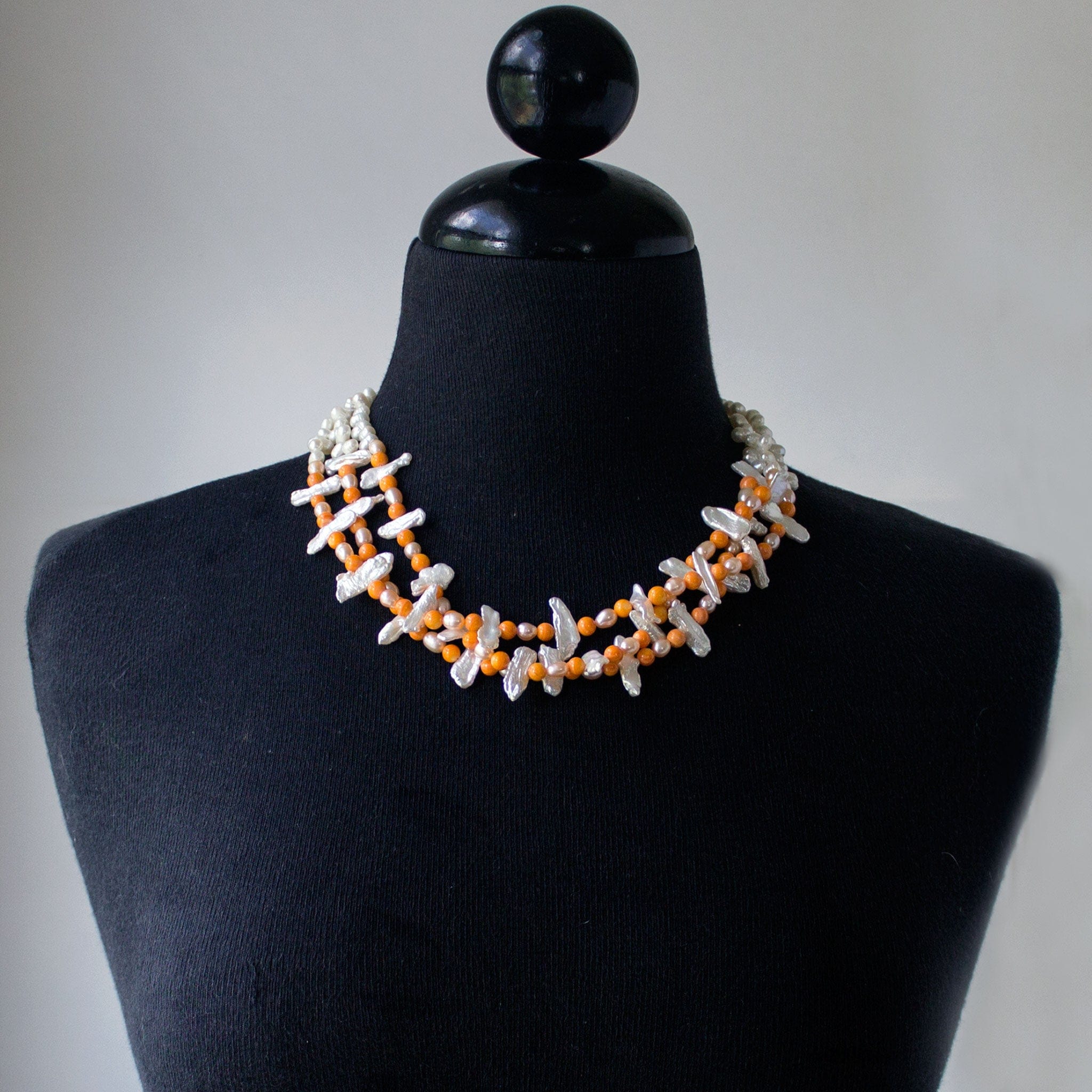 Elsie 5-Strand Pearl Necklace & Earring Set - Black – Sophia Collection